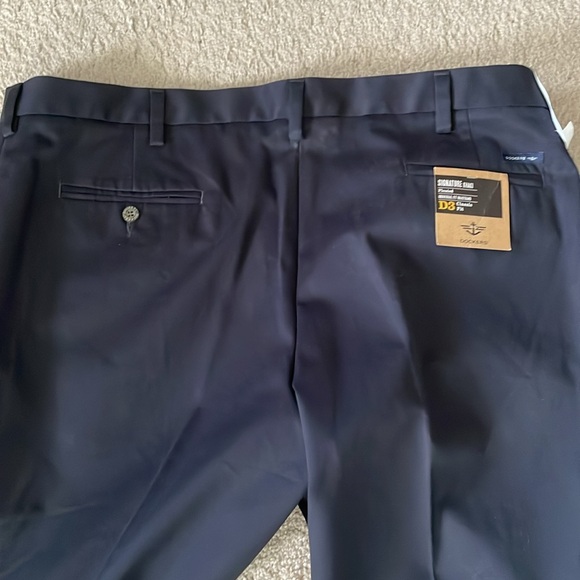 Dockers Khaki - Picture 5 of 5